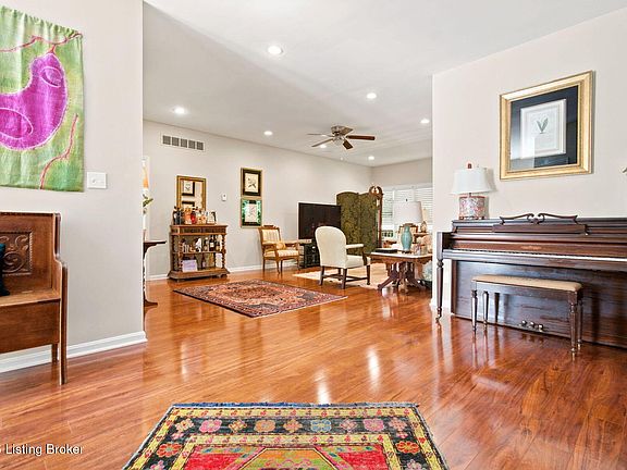 5th image of 5403 Indian Woods Dr