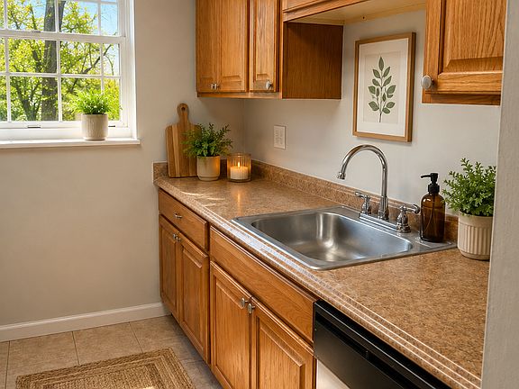 3rd image of 3935 Wilma Ct #105