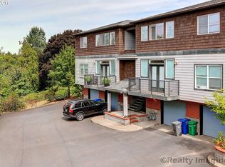 9746 SW 34th Pl #8, Portland, OR 97204