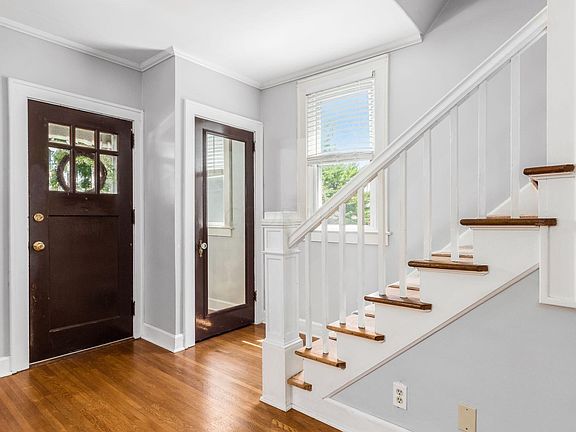 4th image of 1451 Elmwood Ave