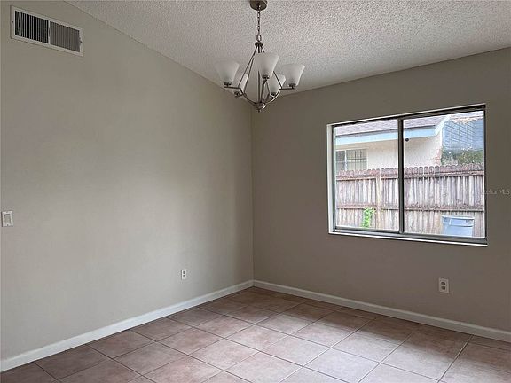 4th image of 2265 Atrium Cir