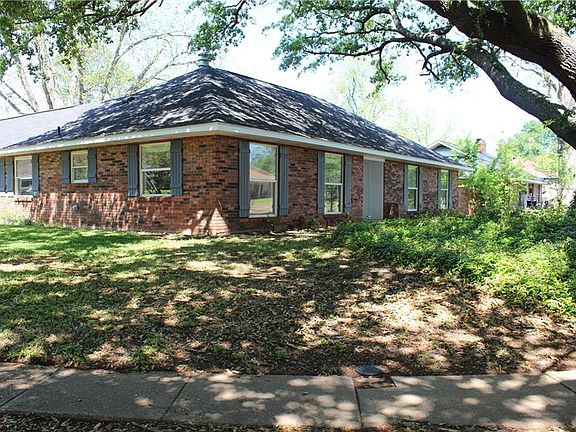 2nd image of 712 Post Oak Blvd