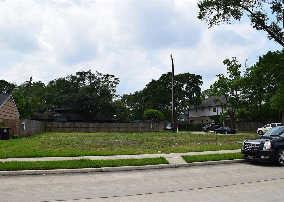 5345 Schumacher Ln, Houston, TX 77056 | Zillow