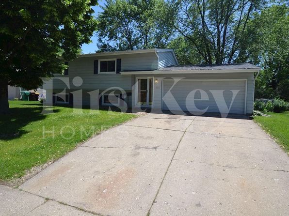 155 Berkshire Dr