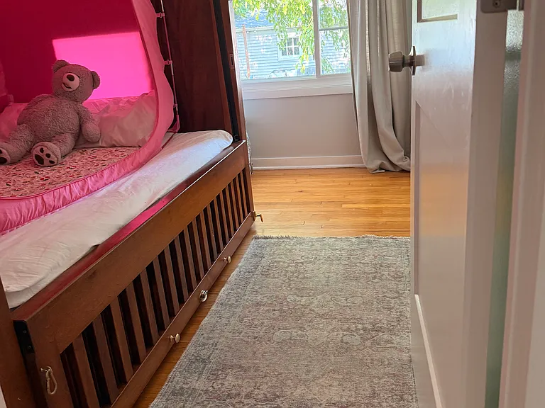 5256 N Lydell Ave — Photo 13