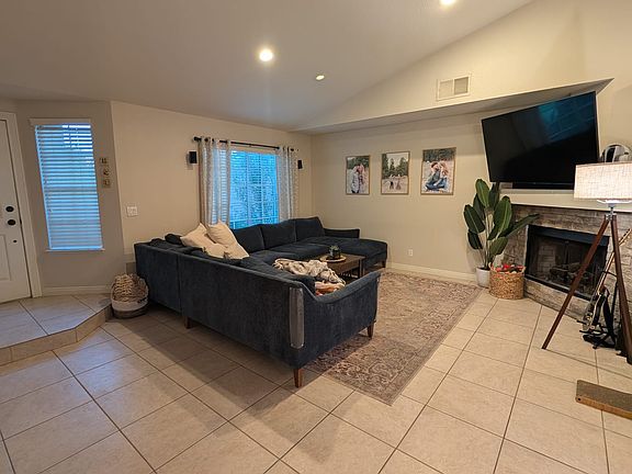 4th image of 3301 Beach Port Dr