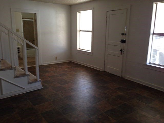 1st image of 307 N Gillis St