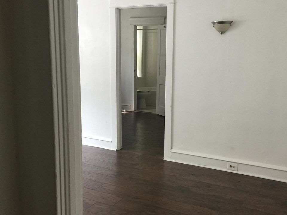 1st image of 304 S 23rd St APT 12