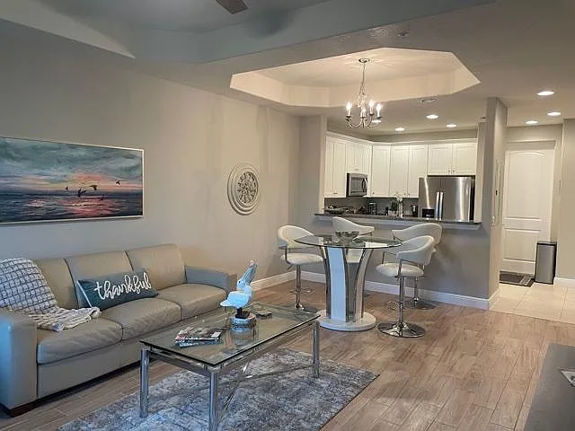 Samantha Gayle Way, Cape Coral — Photo 4