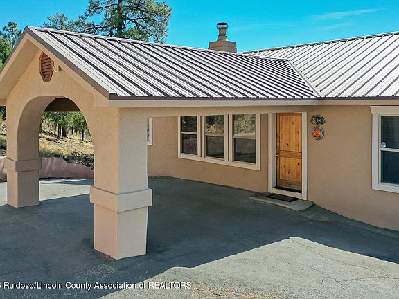 2nd image of 109 Alto Mesa Rd