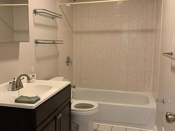 5th image of 447 Torry Ave Floor 2