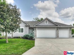 19601 Ridgeway Rd, Plattsmouth, NE 68048