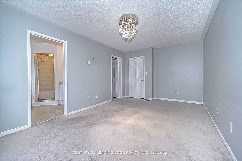 Ajax House for rent - 4 Bedrooms — photo 27
