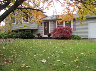 49 Highview Dr, Hamlin, NY 14464