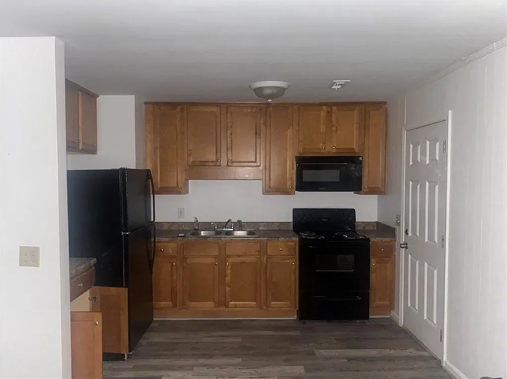 2 bed, 1.0 bath, 874 sqft, $1,500 — Photo 1
