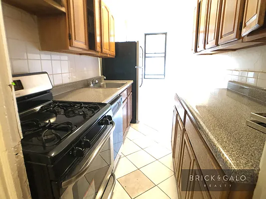 Rented by BRICK & GALO REALTY CORP | media 2