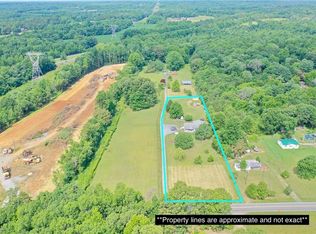 5731 Julian Airport Rd, Liberty, NC 27298