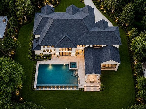 3rd image of 4671 E Conway Dr NW
