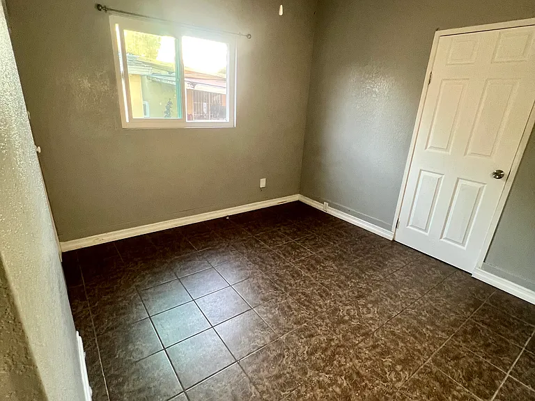 3693 Lugo Ave — Photo 10