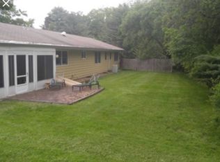 1 Cedar Cliff Ln, Poughkeepsie, NY 12601