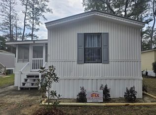 491 Clubhouse Rd, Murrells Inlet, SC 29576