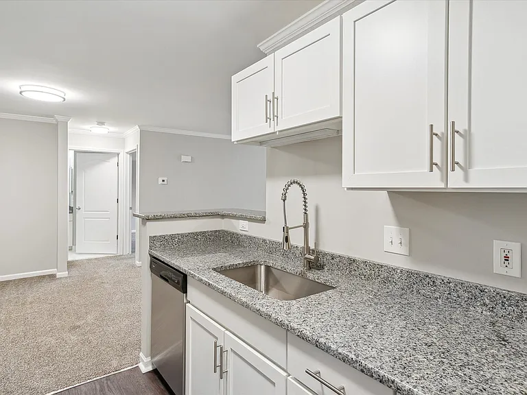 1 Bedroom - 1 Bed / 1 Bath - 961 Sq.Ft.