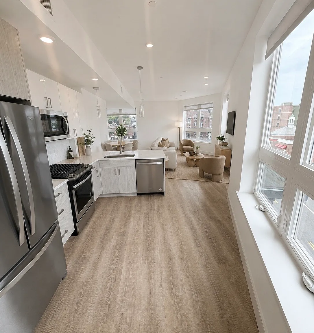 2 bed, 1300 sqft, $4,100 — Photo 3