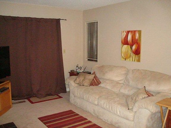 Living Room,Slider, Deck