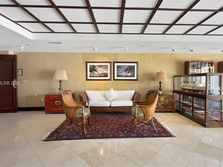 151 Crandon Blvd #500 — Photo 41