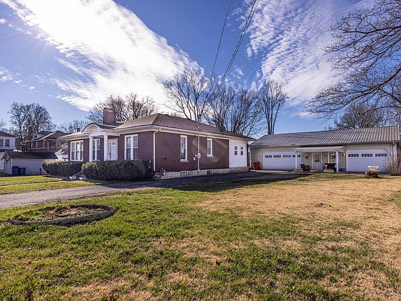 2nd image of 102 Reynolds Ave