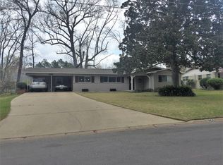 2418 Clay St, Kilgore, TX 75662