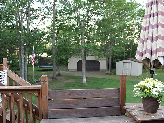 3rd image of 217 Oakridge Dr