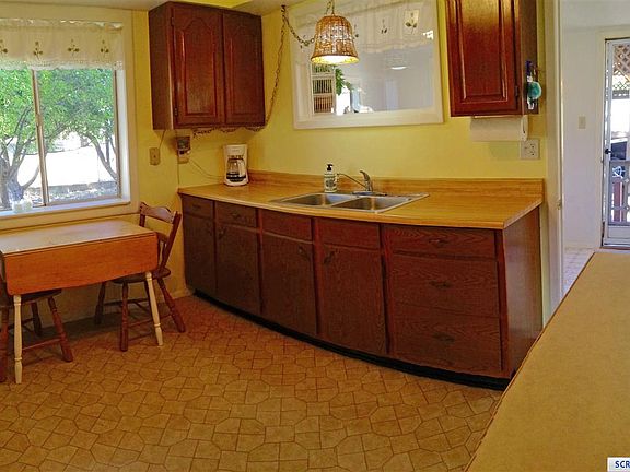 2nd image of 4 Menges Ln
