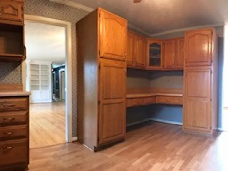 100 Allen Pl — Photo 24