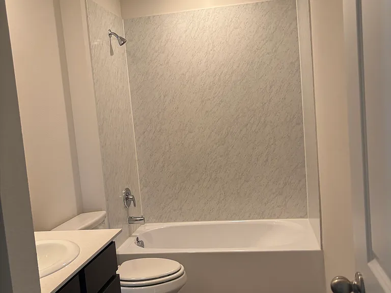 4005 Oakcrest Ln — Photo 22