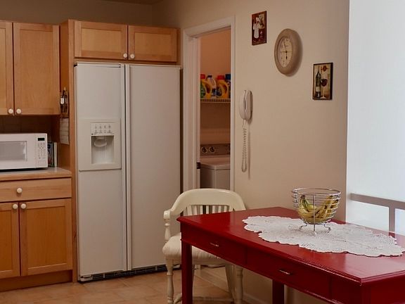 4th image of 8 Harker Hill Dr #12