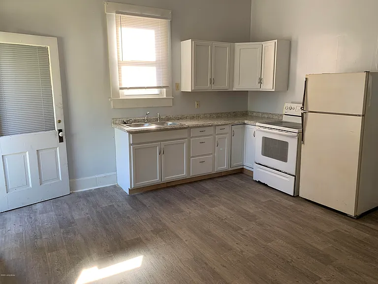 2121 Culbertson Ave #D — Photo 9