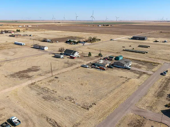 10 Goodnight St #11, Claude, TX 79019