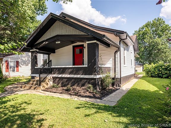 4th image of 2216 Morton Avenue
