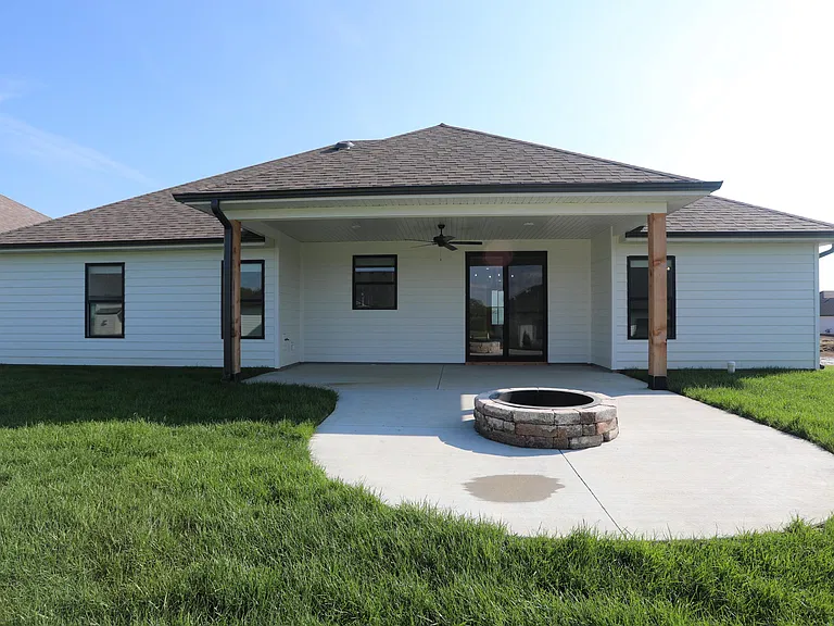4605 Chambers Bay Dr — Photo 4