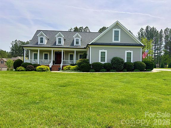 2nd image of 3020 N Ridge Ct