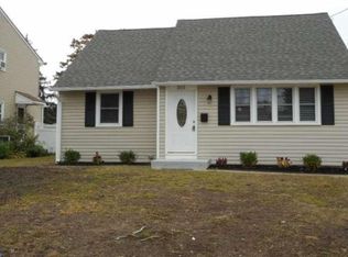 202 Madison Ave, Barrington, NJ 08007