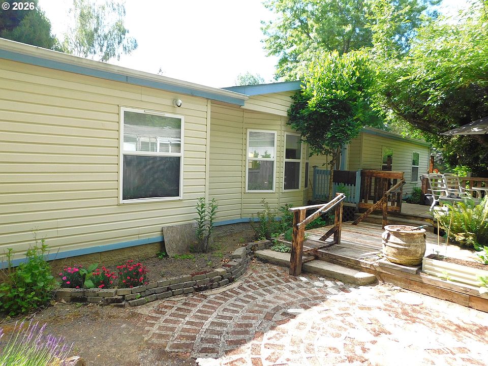 1st image of 1105 Riverside Dr Unit 32