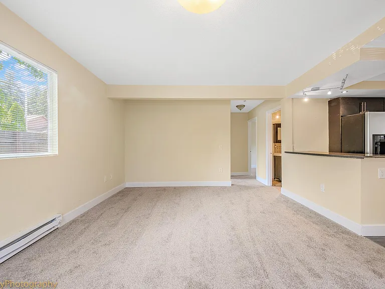 1327 SE 182nd Ave #B — Photo 9