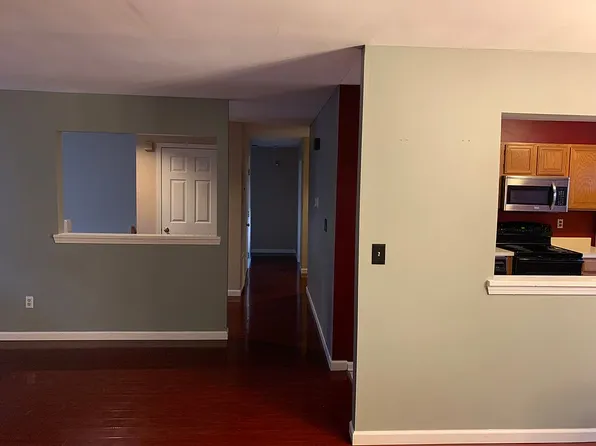 2445 Park Ave APT 56, Bridgeport, CT 06604