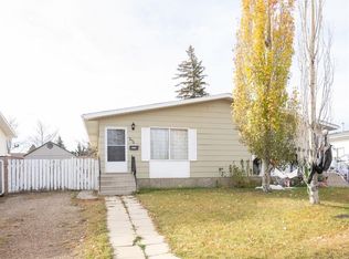 271 N Overdown Dr, Red Deer, AB T4P1W7
