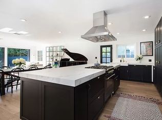 11606 Kling St, North Hollywood, CA 91602