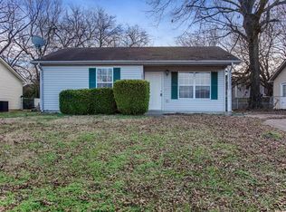1039 Shadow Ridge Ave, Oak Grove, KY 42262