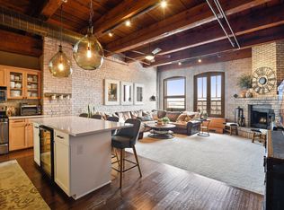 716 1st St N #543, Minneapolis, MN 55401