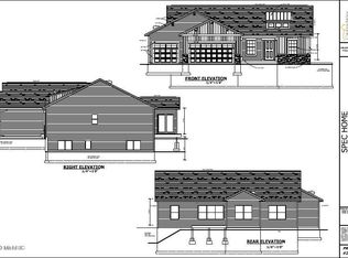 7726 Lake Circle Dr, Belding, MI 48809